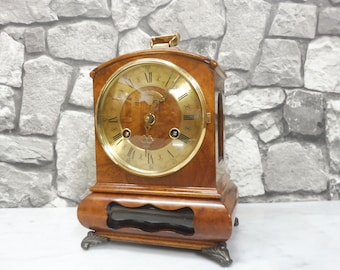 Warmink Wuba Table Clock - Etsy