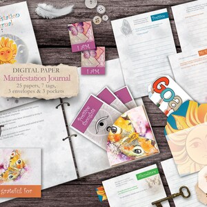 Pode incluir: Um diário de manifestação de papel digital com 25 papéis, 7 etiquetas, 3 envelopes e 3 bolsos. O diário tem uma capa branca com um design de sol e lua. O diário é cercado por outros itens, incluindo um envelope com tema de borboleta, uma etiqueta que diz "Metas" e um cartão que diz "Estou grato por".