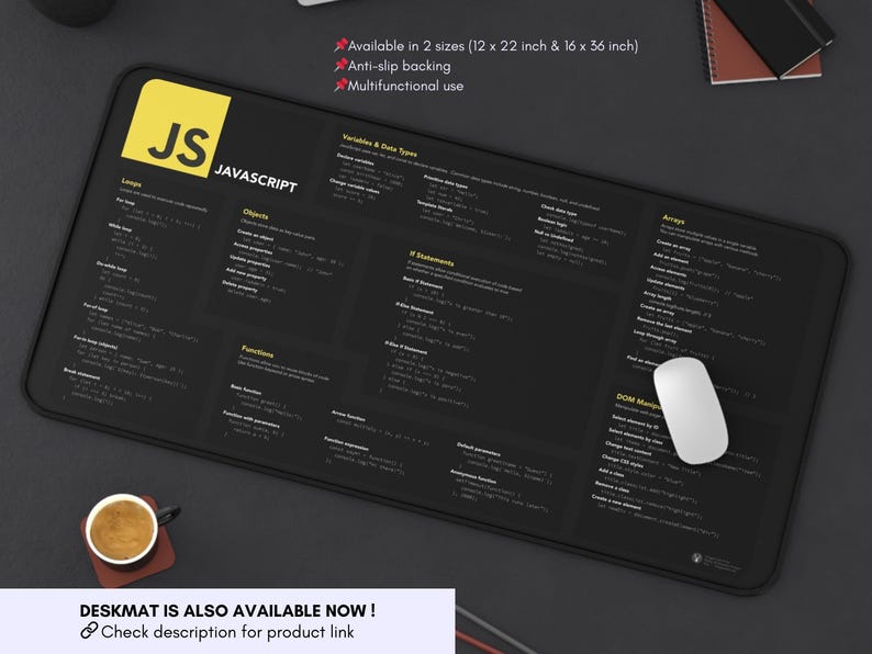 Pode incluir: Um tapete de mesa preto com um logotipo 'JS' amarelo e uma folha de dicas detalhada do c&oacute;digo JavaScript. O tapete est&aacute; dispon&iacute;vel em dois tamanhos: 30,5 x 55,9 cm e 40,6 x 91,4 cm. Tem um suporte antiderrapante e &eacute; multifuncional.