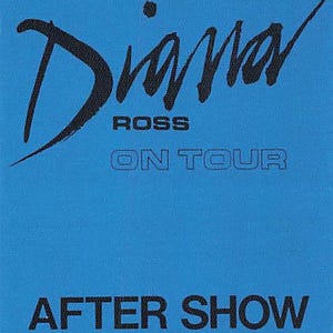 Könnte beinhalten: Ein blauer Konzertausweis oder Untersetzer mit schwarzem Text. Der Text lautet "Diana Ross ON TOUR AFTER SHOW". Der Name Diana Ross ist in einer stilisierten Schriftart gehalten. Das Otto-Logo befindet sich unten.