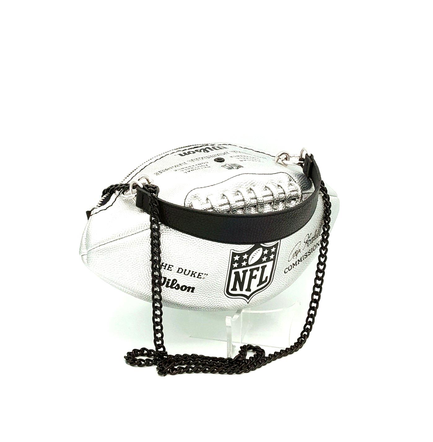 シルバーのウィルソン NFL アメリカン フットボール ボール バッグ。本