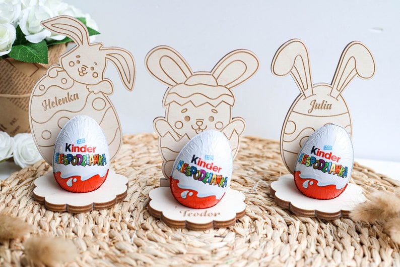 Decorazione personalizzata per uova di coniglietto pasquale Regalo di Pasqua per bambini Regalo di Pasqua per bambini Etichetta regalo con coniglietto in legno Porta crema Coniglietto Dolcetto Kinder Hunt Gifts immagine 1