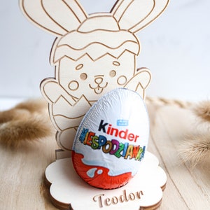 Décor personnalisé doeufs de lapin de Pâques Cadeau de Pâques pour enfants Cadeau de Pâques pour bébé Cadeau de lapin en bois Étiquette porte-crème Bunny Treat Kinder Hunt Cadeaux image 4