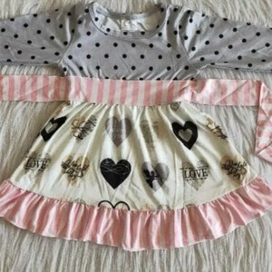 Girls Beautiful twirl boutique heart dress Valentines Day