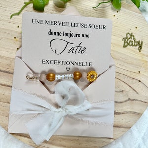 Annonce grossesse tatie carte porte clé fleurs beige et doré imagem 3