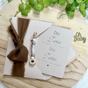 Auntie pregnancy announcement card beige and brown flower key ring image 6