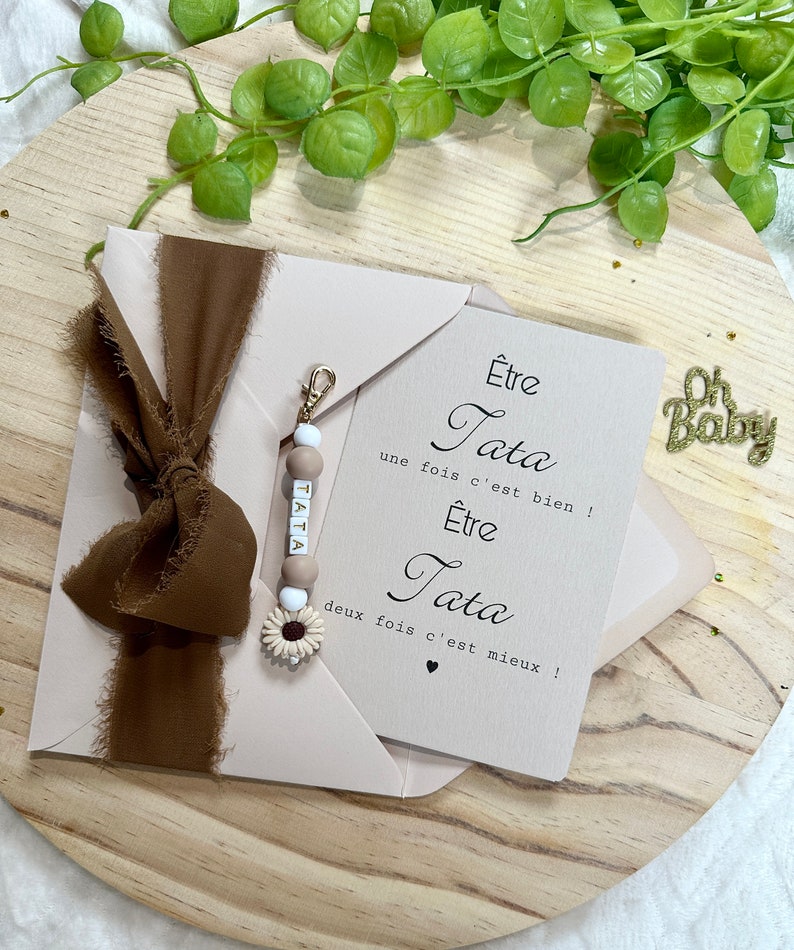 Auntie pregnancy announcement card beige and brown flower key ring image 6