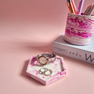 Half terrazzo vivid pink pen pot, marble toothbrush makeup brush holder, desk accessory, unique berry home gift for her, aesthetic room deco image 10