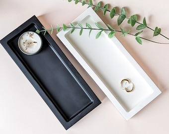Bandeja rectangular para joyas Jesmonite: Exhibidor minimalista de joyas