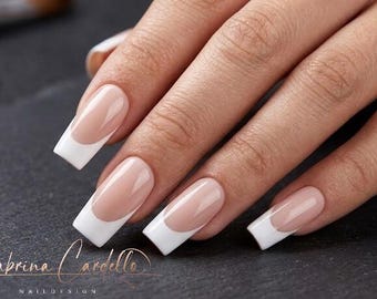 Klassisches French *In verschiedenen Formen und Längen* Wiederverwendbare Press on Nails*