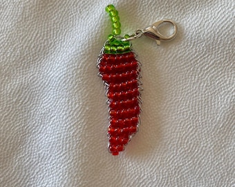 Handgemaakte Chilipeper Bedel van Kralen - Paprika Charm - Sleutelhanger / Tasbedel / Spicy Accessoires