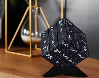 Cubo de Física 3x3 – Rompecabezas geek con fórmulas científicas, regalo original para profesores de Física con base (5,7 cm)