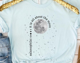 Selenophile T-shirt, Moon Lovers Unique Gift, Moon and Stars Gift for Women, Cute Full Moon Shirt for Her, Stargazing Shirt, Moon Phases Tee