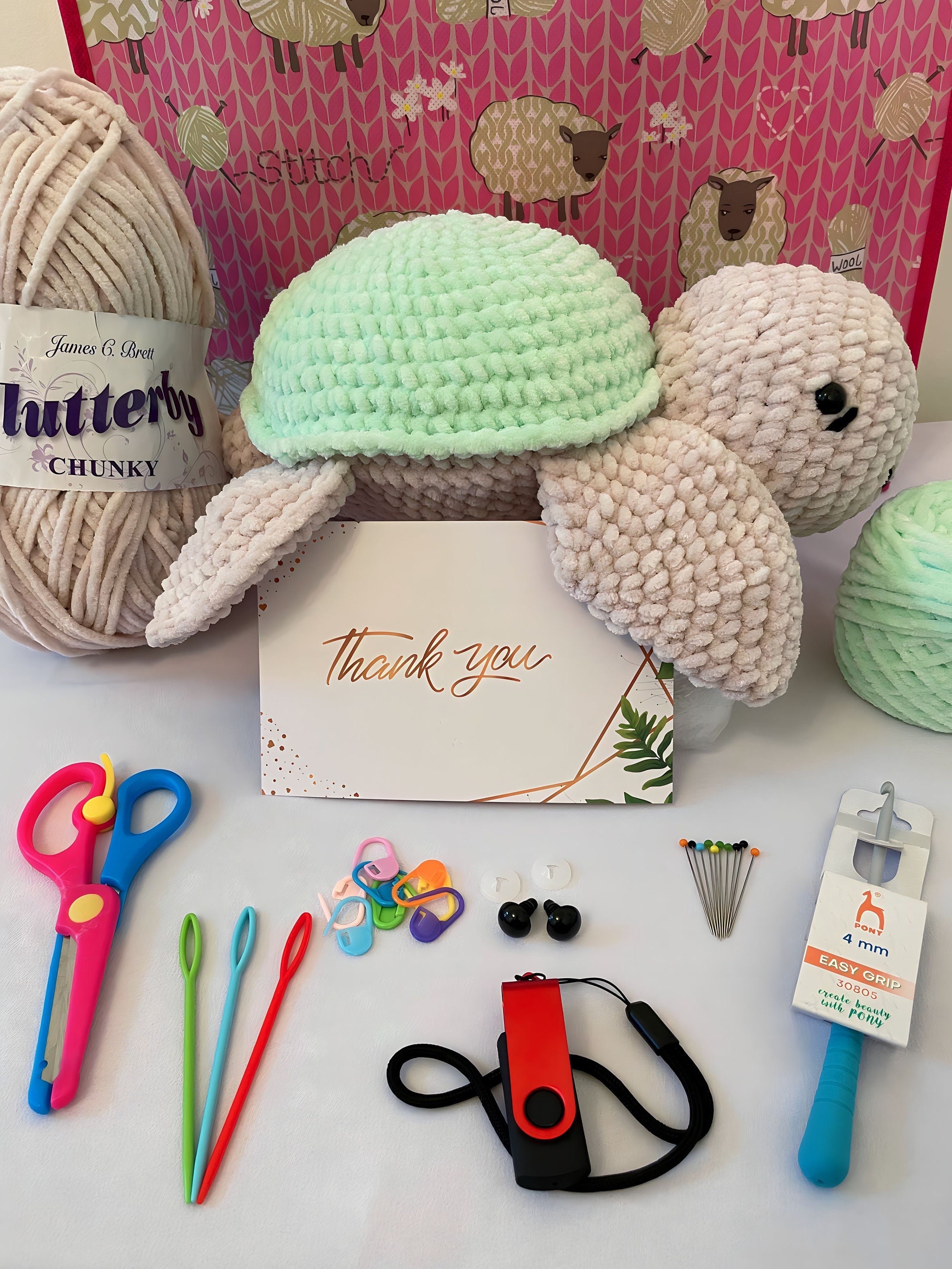 Plush Standing Cow Crochet Kit, Make Your Own Kit & Pattern, Beginner  Friendly Animal Set, Amigurumi Beginner Craft Project, Starter Set 