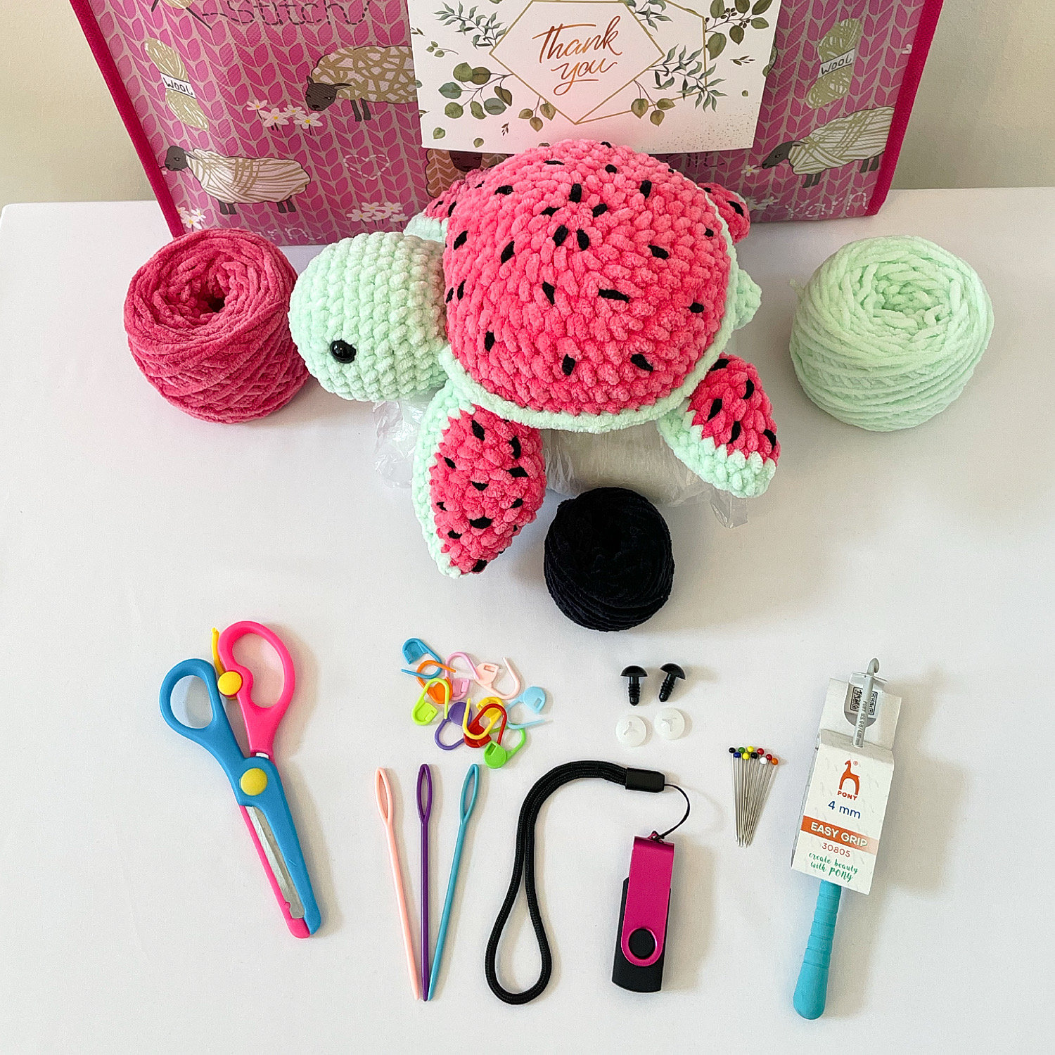 BEGINNERS CROCHET KIT, Beginners Simple Quick Crochet Pattern, Chunky  Crochet Cowl Scarf Diy, Easy Crochet Project Kit, Complete Crochet Kit 