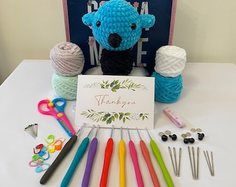 Amigurumi Crochet Starter Kit: Bird Pattern, Chunky Yarn