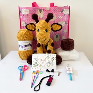 Jerry the Giraffe Crochet Kit, Make Your Own Kit & Pattern, Beginner Friendly Animal Crochet Set, Amigurumi Craft Project, Starter Set