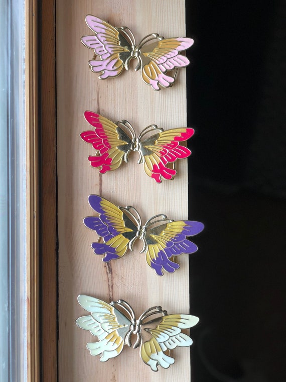 Vintage 1980’s Gold Metal Enamel Butterfly Belt B… - image 1