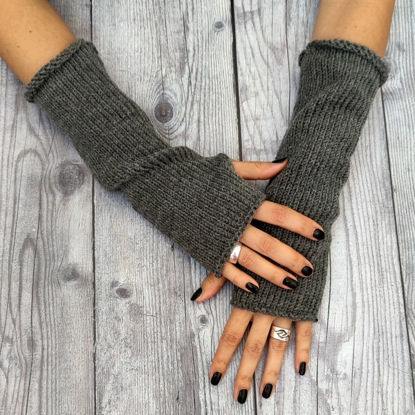 Knitted arm warmers -  Gift for girlfriend - Fall fashion gloves - Fingerless gloves mittens - Knit winter hand warmers