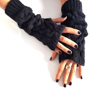 Knitted arm warmers -  Gift for girlfriend - Fall fashion gloves - Fingerless gloves mittens - Knit winter hand warmers