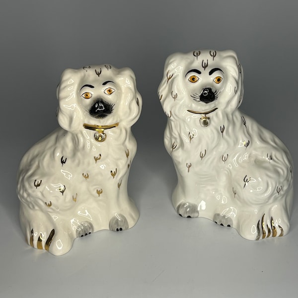 Pair of Medium Beswick England Mantle Dogs, 2 Staffordshire King Charles Spaniels Vintage Wally Dog Figurines