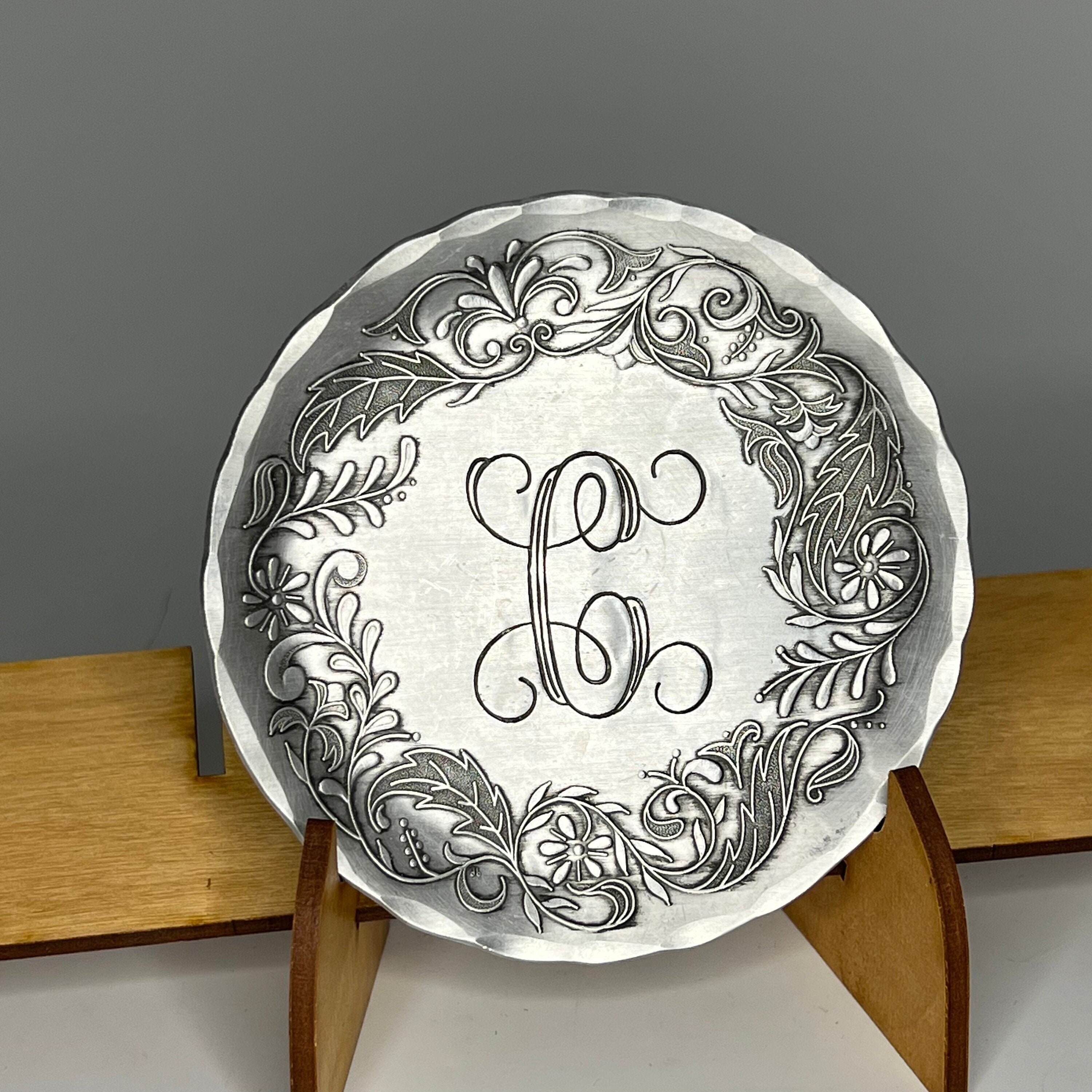 Vintage Wendell August Hammered Metal Plate Trinket Tray Etsy