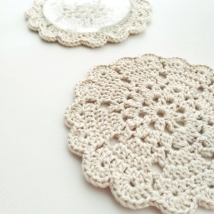 small crochet doily pattern, crochet coaster image 6