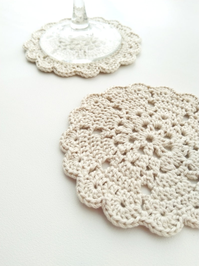 small crochet doily pattern, crochet coaster image 6