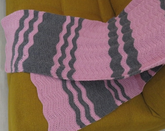Baby blanket crochet pattern, wavy blanket