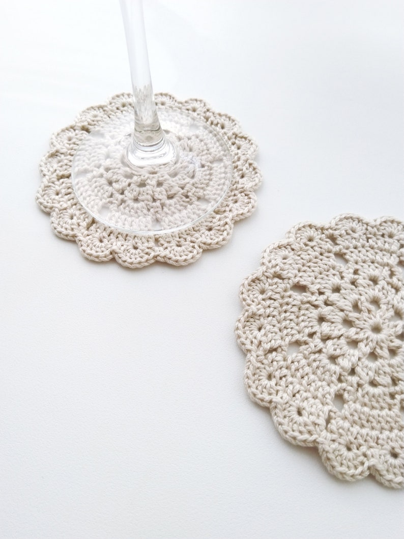 small crochet doily pattern, crochet coaster image 4