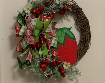 Summertime Strawberry Wreath