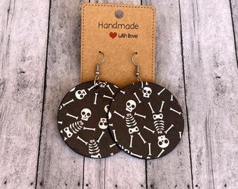 Skeleton Earrings, Halloween Earrings, Halloween, Creepy Earrings, Creepy Gifts, Skeleton Gifts, Halloween Gifts, Halloween Jewelry
