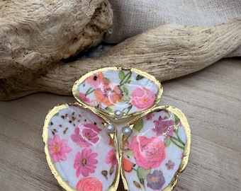 Small Decoupage triple clam shell jewelry dish