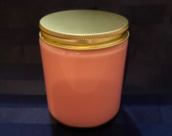 Pink Candles with Strawberry fragrance, made by hand from Soy Wax!