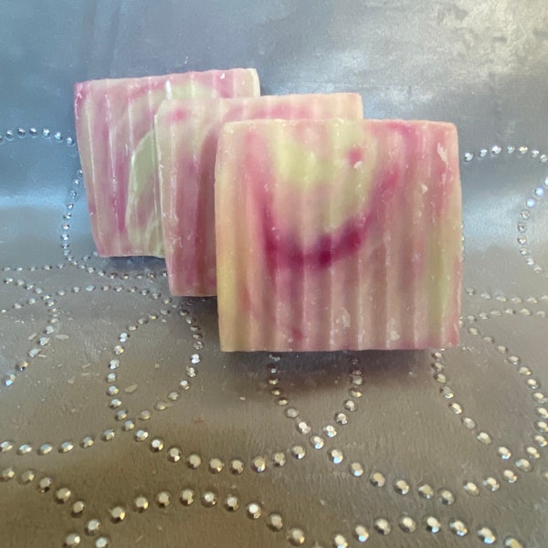 Pink Swirl, Hand Made, 5 oil blend soap with Equinox fragrance!