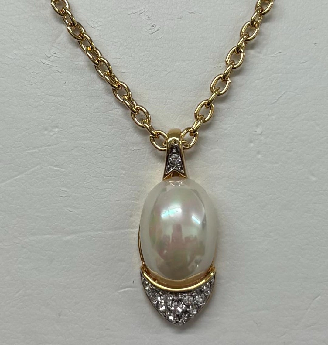 Nina Ricci Signed, Pearl Pendant W Swarovski Crystals, Triple 22kt ...