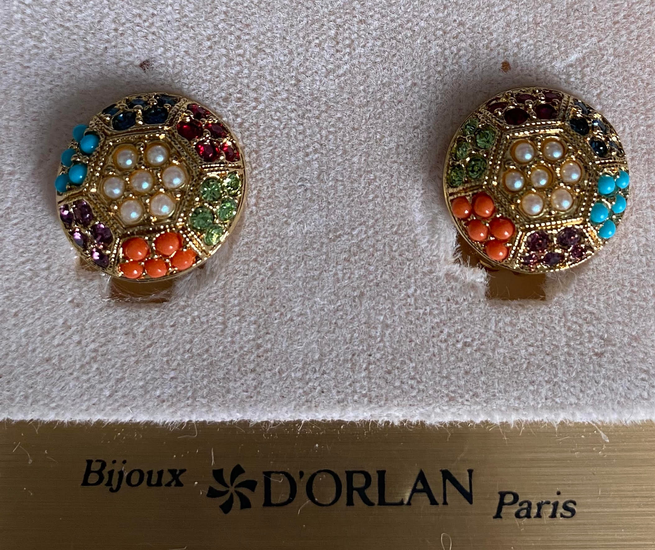 D'Orlan Buried Treasure Small Round Clip Earrings Designer, Vintage,  Canadian, Swarovski Triple 22kt plated