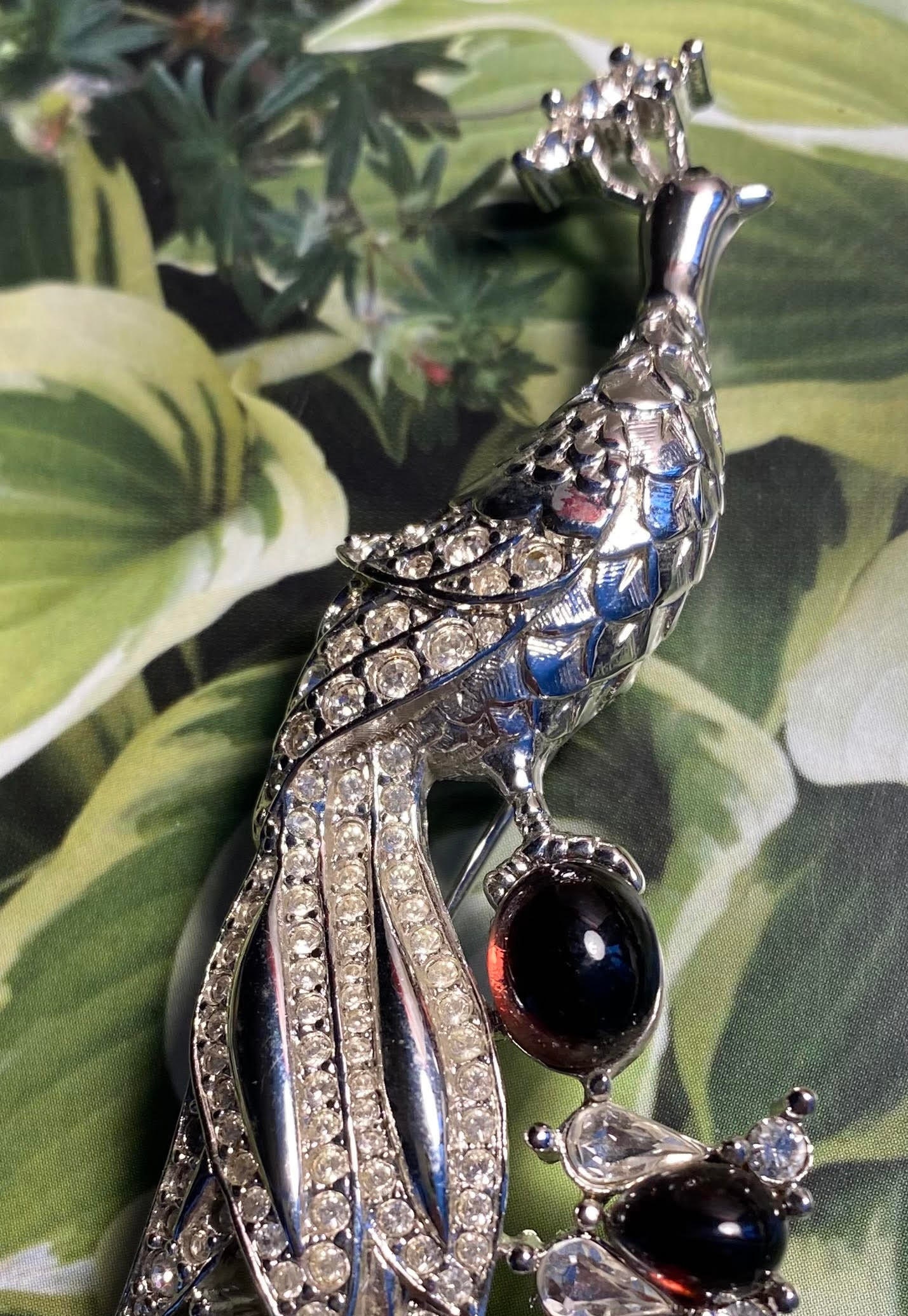 SWAROVSKI 孔雀 ブローチ ケース付 Swarovski 孔雀のブローチ SWAROVSKI 孔雀 ブローチ ケース付