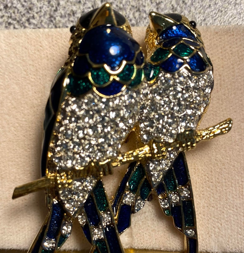 D'Orlan Signed Pair of Birds Brooch. Triple 22kt gold plated w hand painted Blue & Green enamel. Handset Swarovski crystals. Vintage, New image 1