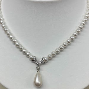 ヴィンテージ ニナ リッチ パールドロップネックレス、22Kゴールド