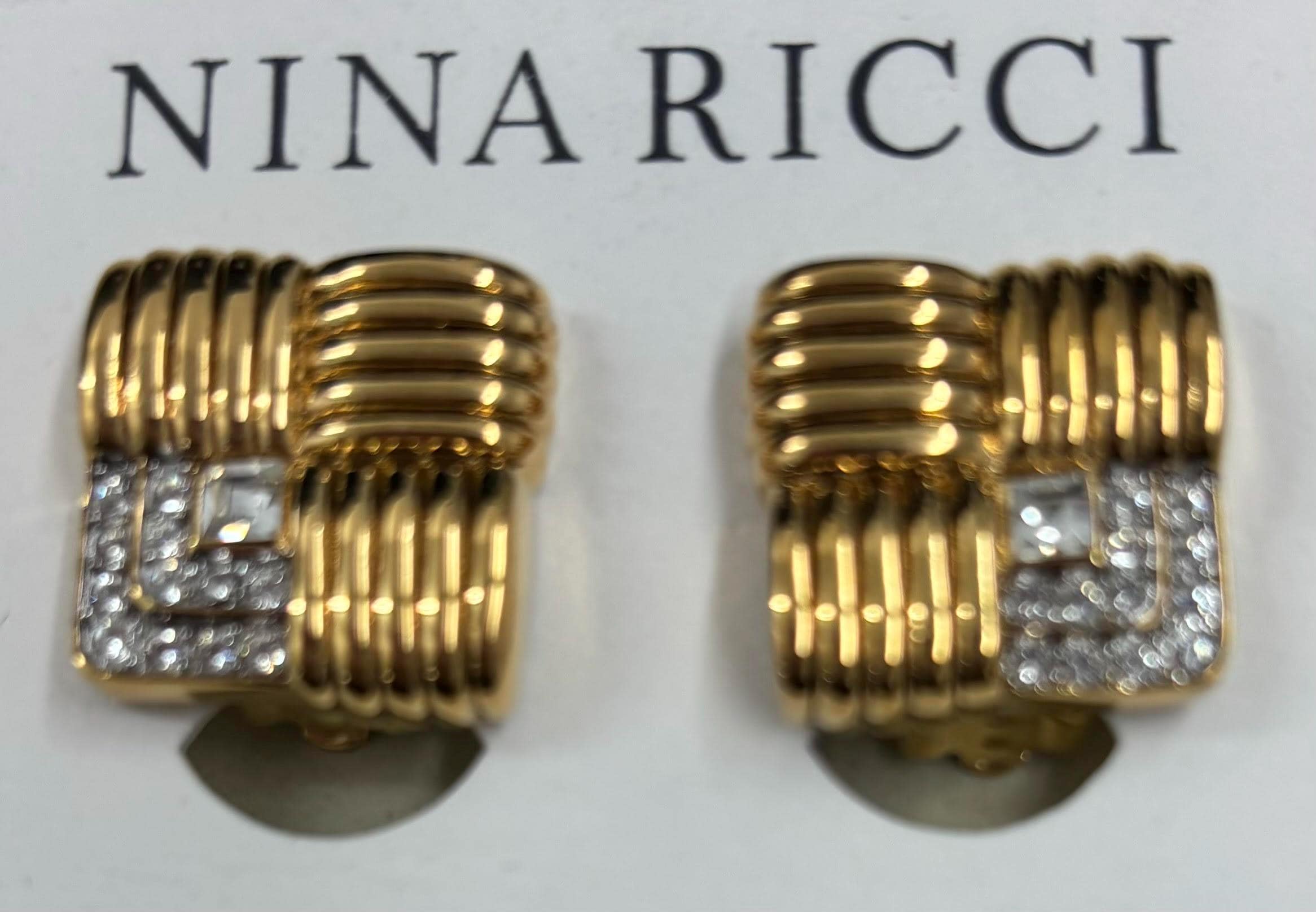 nina Born From Rock Earrng Nina Ricci Clip Earrings, Triple 22kt