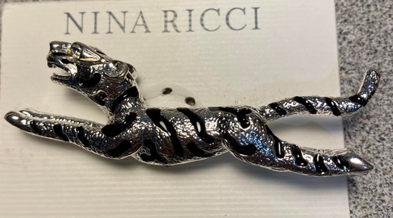 Nina Ricci Signed Leopard brooch. Rhodium plated … - image 1