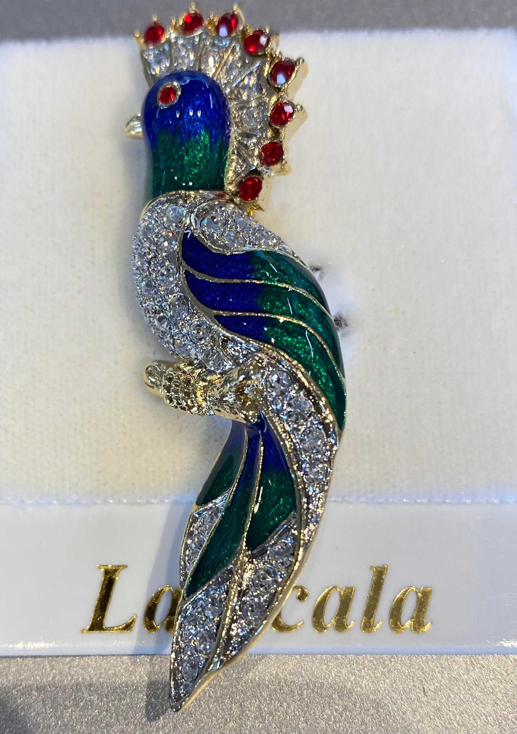22Kゴールドメッキの鳥のブローチ、手描きのエナメルとスワロフスキー