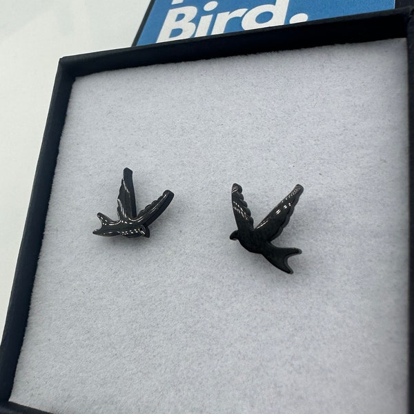 Black Bird Swift Earrings - bird studs, bird coloured studs, minimalistic earring, Funky earrings, Unique, A078