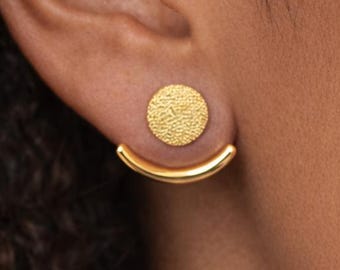 Women’s Gold Crescent Wraparound Stud Earrings – Minimal Curved Ear Jackets – Modern Gold Studs – Elegant Everyday Earrings – Gift for Her A