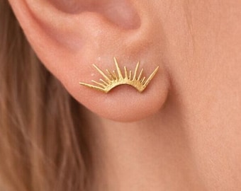 Gold Sunburst Stud Earrings, Minimalist Sun Earrings, Dainty Gold Studs, Celestial Jewelry, Everyday Earrings, Gift for Her A533