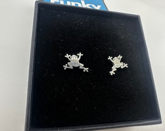 Sterling Silver Frog Earrings - Novelty, Birthday, Frog Studs, Party, Fun, Funky, Unique gift, Tiny, gift for her, A152