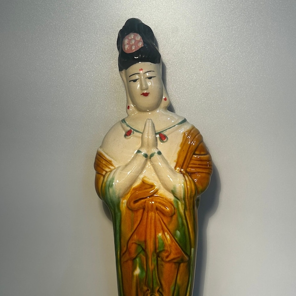 Chinese guan yin female buddha ceramic statue