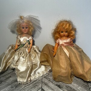 Sleeepy eyes dolls set of two