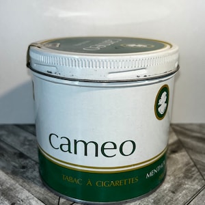 Vintage cameo menthol tobacco tin